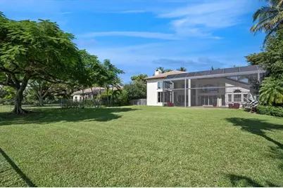 10372 N Lake Vista Cir, Davie, FL 33328 - Photo 31