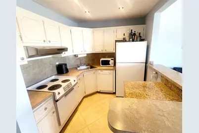 3200 NE 7th Ct, Unit #308C, Pompano Beach, FL 33062 - Photo 13