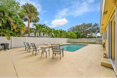 2021 NE 24th St, Lighthouse Point, FL 33064 - Photo 5