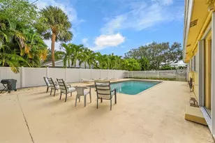 2021 NE 24th St, Lighthouse Point, FL 33064 - Photo 5