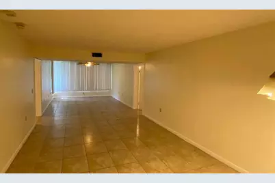 3626  Whitehall Dr, Unit #103, West Palm Beach, FL 33401 - Photo 5