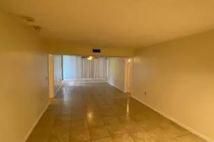 3626 Whitehall Dr, West Palm Beach, FL 33401 - Photo 5