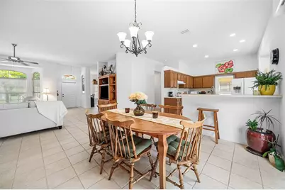 153  Kapok Cres, Royal Palm Beach, FL 33411 - Photo 11