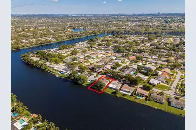 1940 NW 107 Ave, Pembroke Pines, FL 33026 - Photo 41