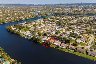 1940 NW 107th Ave, Pembroke Pines, FL 33026 - Photo 41