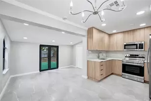 37 NE 26th St, Wilton Manors, FL 33305 - Photo 9