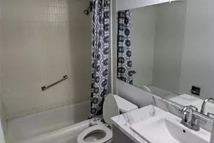 1200 Hibiscus Ave, Pompano Beach, FL 33062 - Photo 5