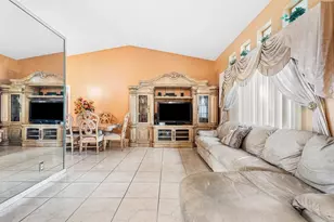 9861 NW 28th Pl, Coral Springs, FL 33065 - Photo 3