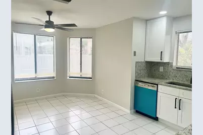 11530-32 NW 43rd St, Coral Springs, FL 33065 - Photo 9