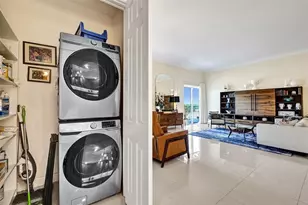 2617 NE 14th Ave, Wilton Manors, FL 33334 - Photo 15