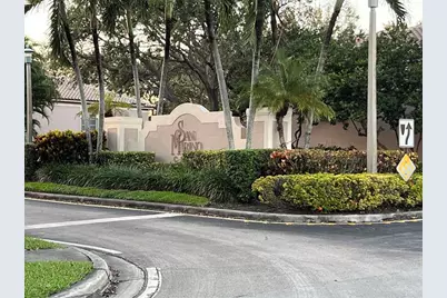 9702 NW 23rd Ct, Unit #9702, Pembroke Pines, FL 33024 - Photo 1