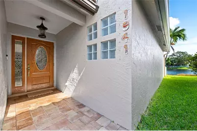 1941 NW 182nd Ter, Pembroke Pines, FL 33029 - Photo 7