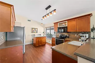 1941 NW 182nd Terrace, Pembroke Pines, FL 33029 - Photo 13