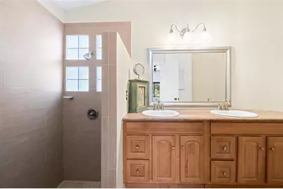 1941 NW 182nd Ter, Pembroke Pines, FL 33029 - Photo 21