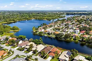 1941 NW 182nd Terrace, Pembroke Pines, FL 33029 - Photo 37