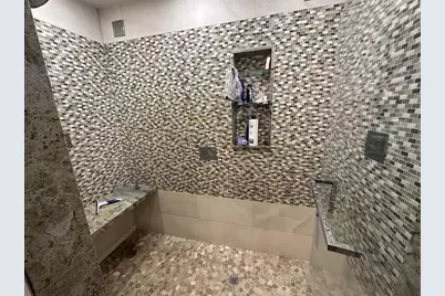 418  Alamanda Dr, Hallandale Beach, FL 33009 - Photo 17