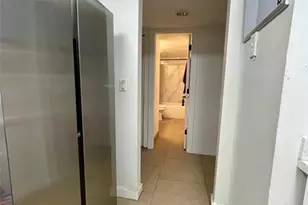 494 NW 165th Street Rd Unit, Miami, FL 33169 - Photo 5