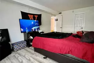 494 NW 165th Street Rd Unit, Miami, FL 33169 - Photo 13