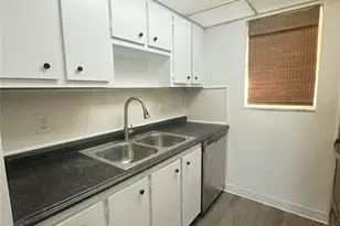 4163 SW 67th Ave, Davie, FL 33314 - Photo 7