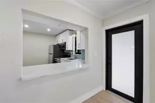 617 NE 38th St, Oakland Park, FL 33334 - Photo 5