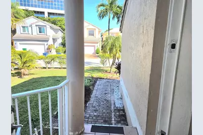 160 NW 97th Ter, Coral Springs, FL 33071 - Photo 17