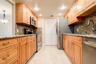 10740 S Golfview Dr, Pembroke Pines, FL 33026 - Photo 11