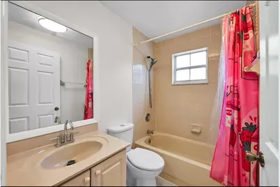 13761 N Garden Cove Cir, Davie, FL 33325 - Photo 9