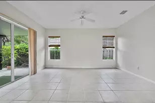 13761 N Garden Cove Circle, Davie, FL 33325 - Photo 17