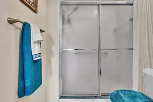 7802 Trent Dr, Fort Lauderdale, FL 33321 - Photo 21