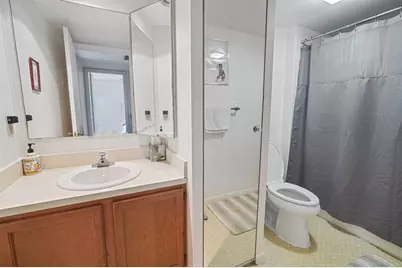 2512  Camelot Ct, Cooper City, FL 33026 - Photo 21