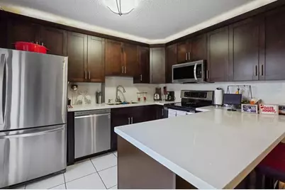 2512  Camelot Ct, Cooper City, FL 33026 - Photo 7