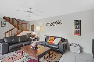 2512 Camelot Ct, Cooper City, FL 33026 - Photo 11