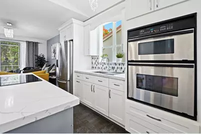 338 NW 152nd Ln, Pembroke Pines, FL 33028 - Photo 7