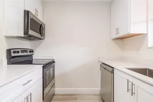 11477 NW 39th Ct, Coral Springs, FL 33065 - Photo 13