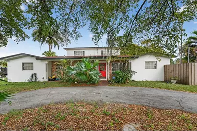 3565  Lloyd Dr, Fort Lauderdale, FL 33309 - Photo 5