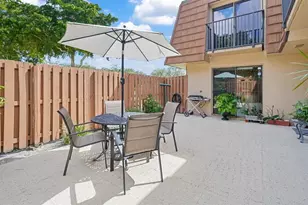 2522 Camelot Ct, Cooper City, FL 33026 - Photo 3