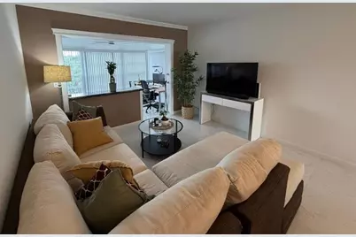 2901 NW 46th Ave, Unit #305, Lauderdale Lakes, FL 33313 - Photo 13