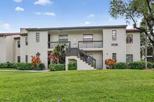 21219 Lago Cir, Boca Raton, FL 33433 - Photo 7