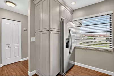 21219  Lago Cir, Unit #J-5, Boca Raton, FL 33433 - Photo 5