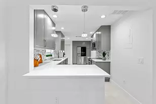 8020 Eastlake Dr, Boca Raton, FL 33433 - Photo 37