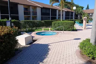 2339 SW 15th St, Deerfield Beach, FL 33442 - Photo 3