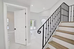 387 SW 163rd Ave, Pembroke Pines, FL 33027 - Photo 15