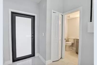 387 SW 163rd Ave, Pembroke Pines, FL 33027 - Photo 9