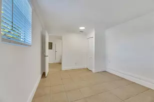 180 SW 78th Ave, Margate, FL 33068 - Photo 19