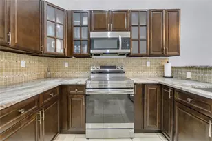 3003 La Mirage Unit, Lauderhill, FL 33319 - Photo 3