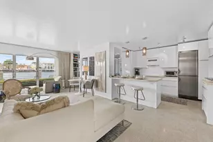 561 Bayshore Dr, Fort Lauderdale, FL 33304 - Photo 17