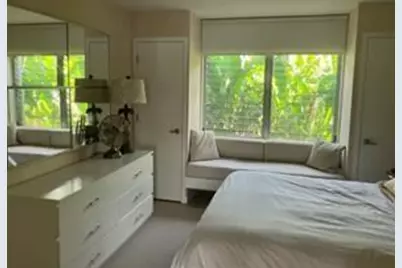 561  Bayshore Dr, Unit #5, Fort Lauderdale, FL 33304 - Photo 13