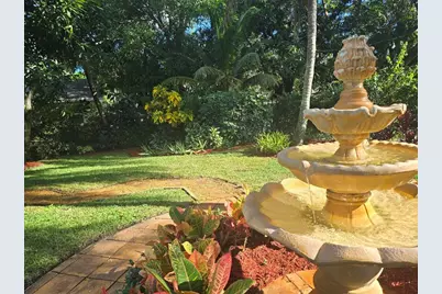 946  Alamanda Rd, West Palm Beach, FL 33405 - Photo 15