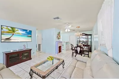 946  Alamanda Rd, West Palm Beach, FL 33405 - Photo 7