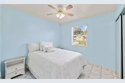 946  Alamanda Rd, West Palm Beach, FL 33405 - Photo 45